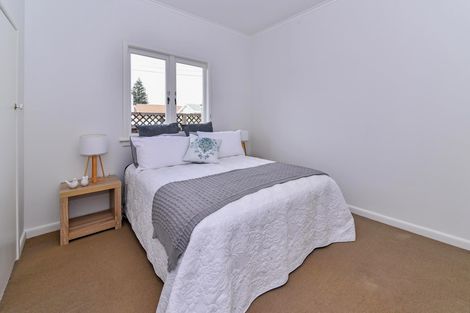 Photo of property in 117 Wallace Road, Mangere Bridge, Auckland, 2022