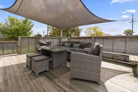 Photo of property in 1 Waipani Road, Te Atatu Peninsula, Auckland, 0610