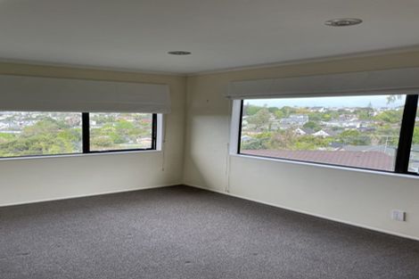 Photo of property in 2/13 Naviti Place, Browns Bay, Auckland, 0630