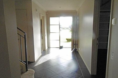 Photo of property in 30 Belfry Place, Wattle Downs, Auckland, 2103