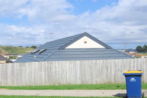 Photo of property in 220/12 Northcross Drive, Oteha, Auckland, 0632