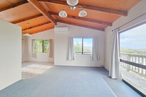 Photo of property in 35 Eureka Place, Parahaki, Whangarei, 0112