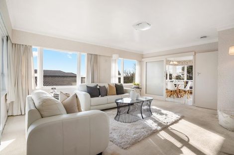 Photo of property in 25 The Crest, Sunnyhills, Auckland, 2010