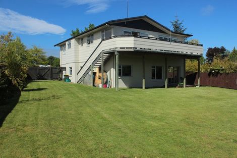 Photo of property in 19 Ward Place, Richmond Heights, Taupo, 3330