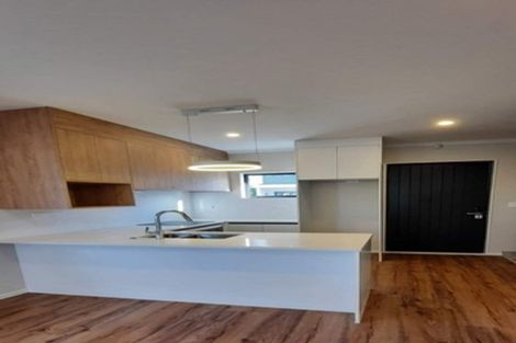 Photo of property in 1/66 Swanson Road, Henderson, Auckland, 0610