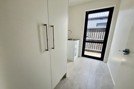 Photo of property in 1 Comer Street, Halswell, Christchurch, 8025