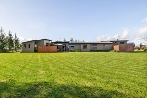 Photo of property in 5/454 Stoney Creek Road, Kelvin Grove, Palmerston North, 4470
