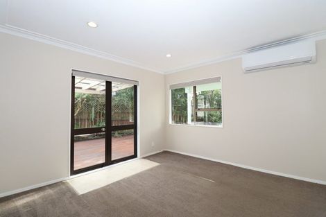 Photo of property in 1/5 Rosca Lane, Sunnyhills, Auckland, 2010