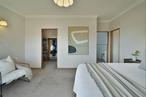 Photo of property in 14 Hunters Hill, Havelock North, 4130