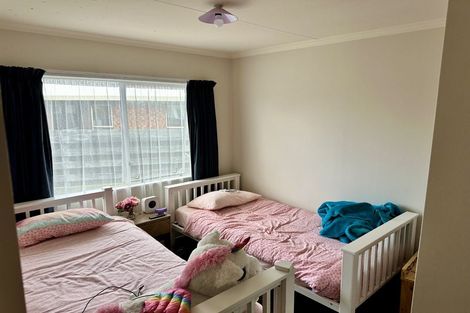 Photo of property in 24 Suzanne Grove, Kelvin Grove, Palmerston North, 4414