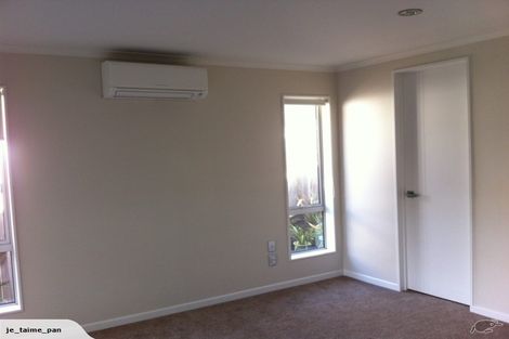 Photo of property in 40 Corricvale Way, Northcross, Auckland, 0630