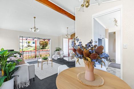 Photo of property in 35 Fairway Avenue, Red Beach, 0932