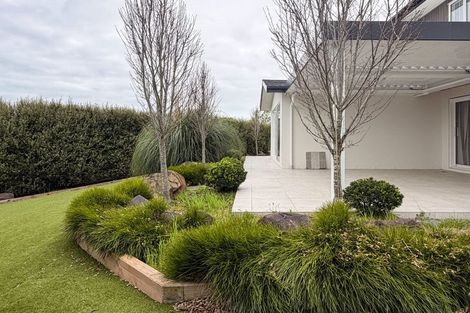 Photo of property in 11 Henry Blyth Lane, Greenhithe, Auckland, 0632