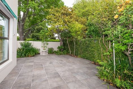Photo of property in 22 Helmores Lane, Merivale, Christchurch, 8014
