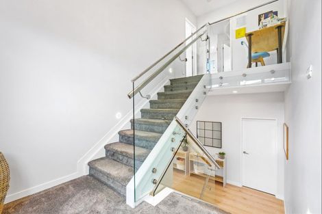 Photo of property in 1 Crompton Place, Orewa, 0931