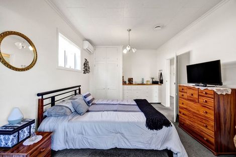 Photo of property in 1 Morrissey Street, Hawera, 4610