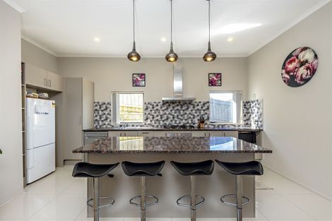 Photo of property in 11 Arthur Carwen Place, Pukekohe, 2120