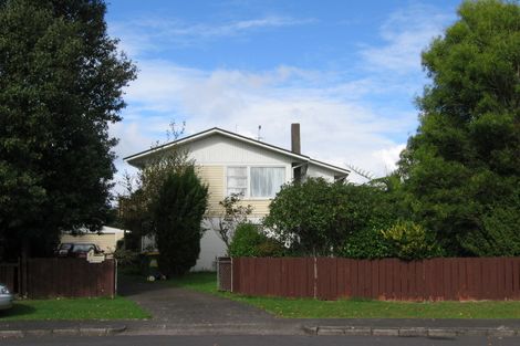 Photo of property in 7 Gane Lane, Te Atatu Peninsula, Auckland, 0610