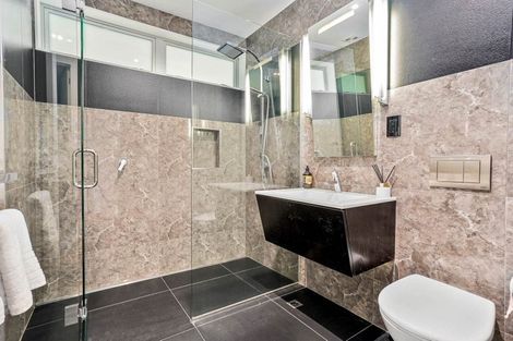 Photo of property in 81 Seacliffe Avenue, Narrow Neck, Auckland, 0622