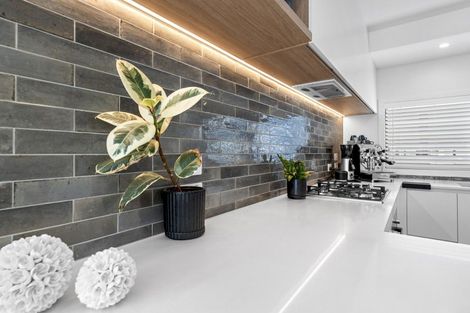 Photo of property in 8/17 Victoria Road, Mount Maunganui, 3116