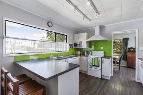 Photo of property in 19 Rukumoana Place, Clendon Park, Auckland, 2103