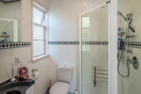 Photo of property in 6 Station Road, Khandallah, Wellington, 6035