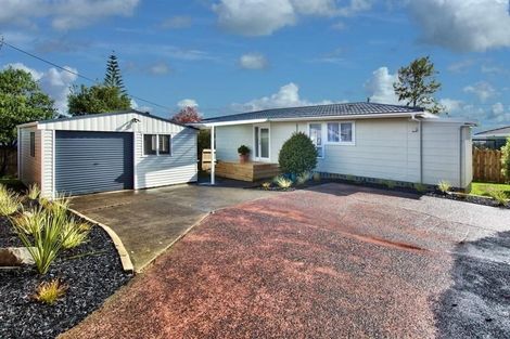 Photo of property in 1/181 Waimumu Road, Massey, Auckland, 0614