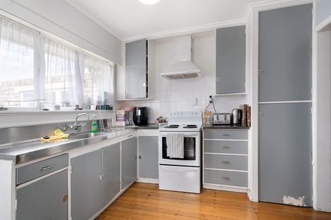 Photo of property in 4134 Great North Road, Glendene, Auckland, 0602