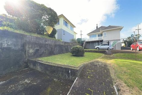 Photo of property in 19 Scott Street, Moturoa, New Plymouth, 4310