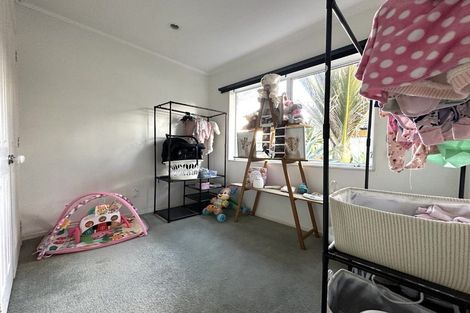 Photo of property in 22 Millstream Drive, Henderson, Auckland, 0610