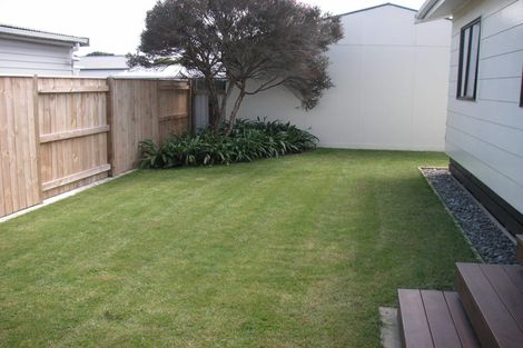 Photo of property in 63 Hillcrest Drive, Kelvin Grove, Palmerston North, 4414