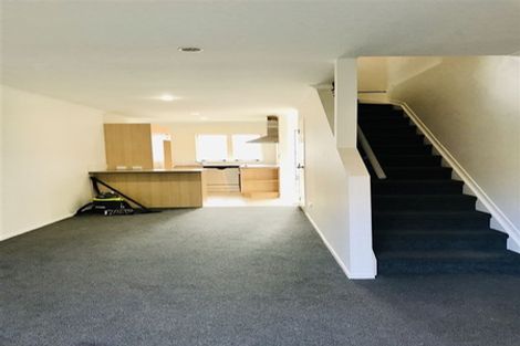 Photo of property in 4 Brashier Circle, Sunnyvale, Auckland, 0612