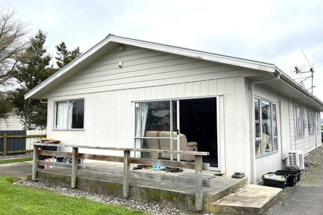 Photo of property in 8 Marne Street, Hokowhitu, Palmerston North, 4410