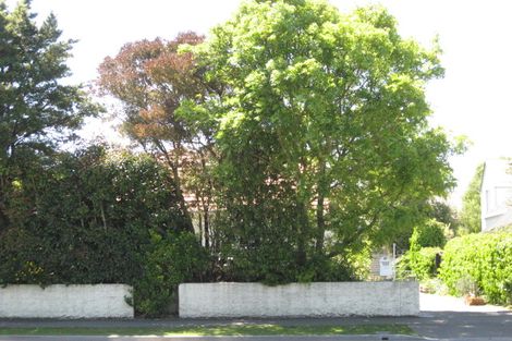 Photo of property in 150 Memorial Avenue, Burnside, Christchurch, 8053