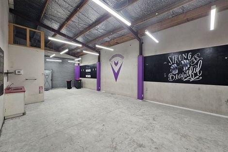 Photo of property in 903 Heretaunga Street East, Parkvale, Hastings, 4122