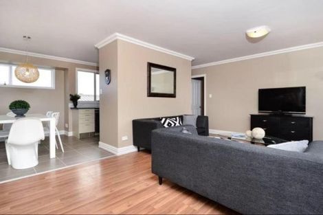 Photo of property in 27 Pahi Place, West Harbour, Auckland, 0618