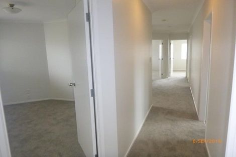 Photo of property in 1 Waimanu Bay Drive, Te Atatu Peninsula, Auckland, 0610
