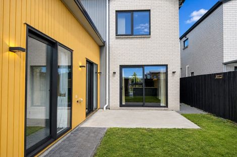Photo of property in 5 Pilot Drive, Hobsonville, Auckland, 0616