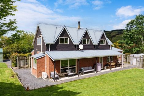 Photo of property in 292 Waipori Falls Road, Berwick, Outram, 9073