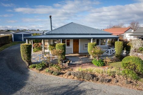 Photo of property in 10 Blairs Place, Te Anau, 9600