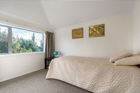 Photo of property in 1/77 Manuka Road, Bayview, Auckland, 0629