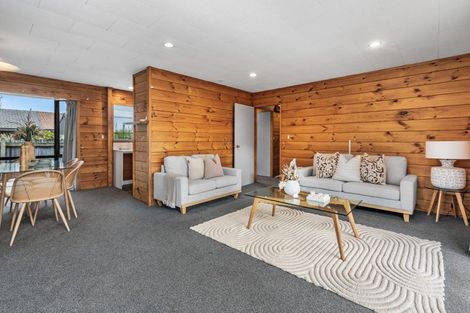 Photo of property in 2/68 Hei Hei Road, Hei Hei, Christchurch, 8042