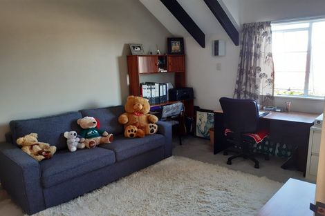 Photo of property in 17 Poutama Place, Tawhero, Whanganui, 4501