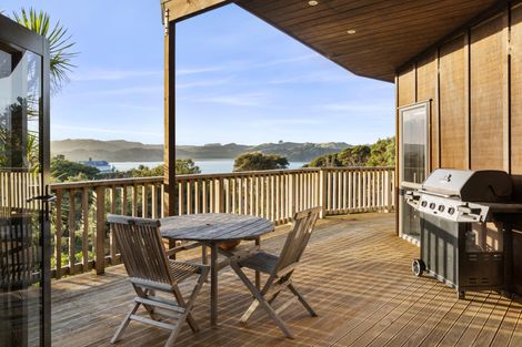 Photo of property in 4 Bay View Road, Raglan, 3225