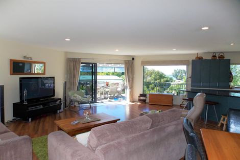 Photo of property in 21 Athenree Road, Athenree, Katikati, 3177