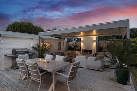 Photo of property in 52 Papaunahi Road, Bowentown, Waihi Beach, 3177