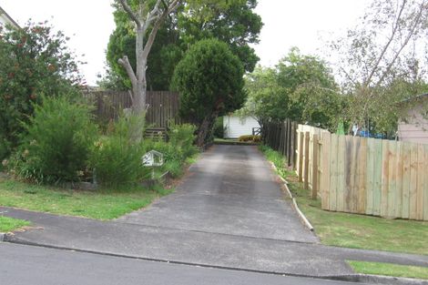 Photo of property in 9 Elizabeth Drive, West Harbour, Auckland, 0618