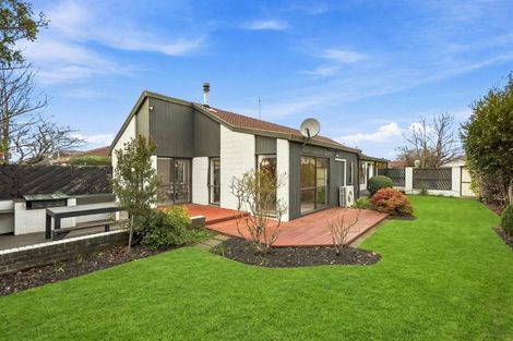 Photo of property in 72 Sarabande Avenue, Redwood, Christchurch, 8051