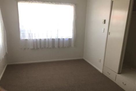Photo of property in 2/17a Omana Road, Papatoetoe, Auckland, 2025