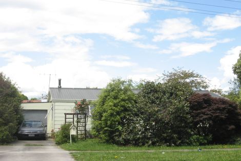 Photo of property in 286 Shakespeare Street, Leamington, Cambridge, 3432